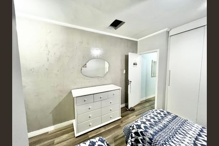 Casa à venda com 200m², 3 quartos e 2 vagas Casa à venda com 200m², 3 quartos e 2 vagasQuarto Suíte 1