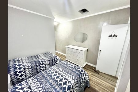 Casa à venda com 200m², 3 quartos e 2 vagas Casa à venda com 200m², 3 quartos e 2 vagasQuarto Suíte 1