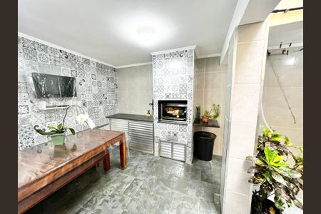 Casa à venda com 200m², 3 quartos e 2 vagas Casa à venda com 200m², 3 quartos e 2 vagasChurrasqueira/Quintal