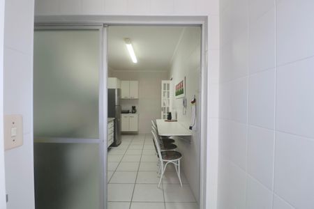 Apartamento para alugar com 76m², 2 quartos e 1 vagaÁrea de Serviço