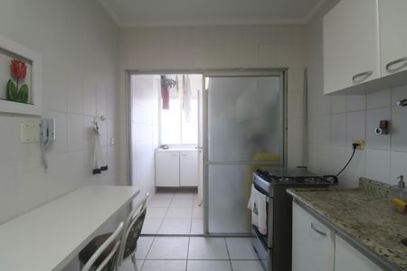 Apartamento para alugar com 76m², 2 quartos e 1 vagaCozinha