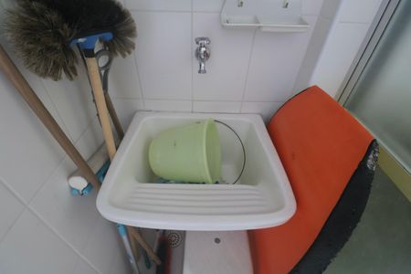 Apartamento para alugar com 76m², 2 quartos e 1 vagaÁrea de Serviço