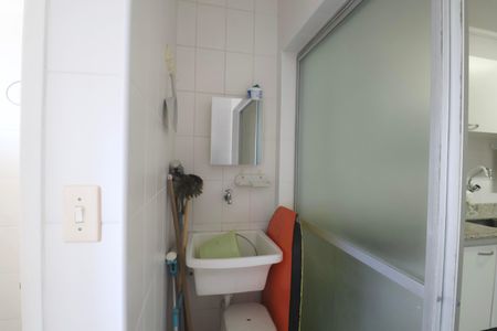 Apartamento para alugar com 76m², 2 quartos e 1 vagaÁrea de Serviço