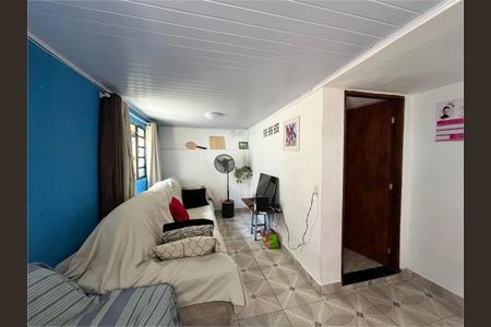 Casa à venda com 5 quartos, 125m² em Jardim Maria Duarte, São Paulo