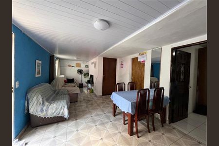 Casa à venda com 5 quartos, 125m² em Jardim Maria Duarte, São Paulo