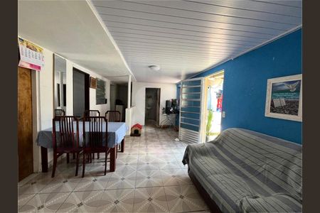 Casa à venda com 5 quartos, 125m² em Jardim Maria Duarte, São Paulo