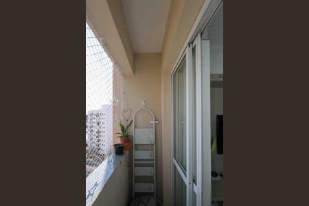 Apartamento à venda com 51m², 2 quartos e 1 vaga Apartamento à venda com 51m², 2 quartos e 1 vagaVaranda