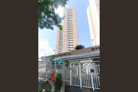 Apartamento à venda com 51m², 2 quartos e 1 vaga Apartamento à venda com 51m², 2 quartos e 1 vagaFachada