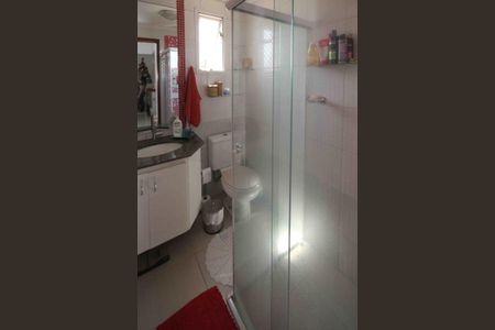 Apartamento à venda com 51m², 2 quartos e 1 vaga Apartamento à venda com 51m², 2 quartos e 1 vagaBanheiro