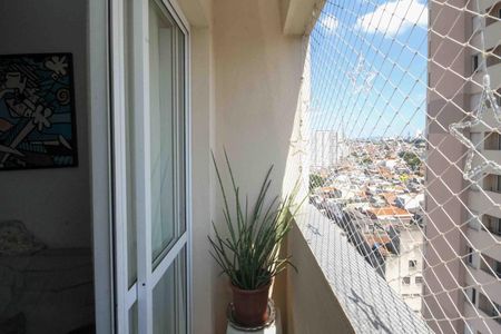 Apartamento à venda com 51m², 2 quartos e 1 vaga Apartamento à venda com 51m², 2 quartos e 1 vagaVaranda