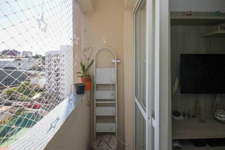 Apartamento à venda com 51m², 2 quartos e 1 vaga Apartamento à venda com 51m², 2 quartos e 1 vagaVaranda