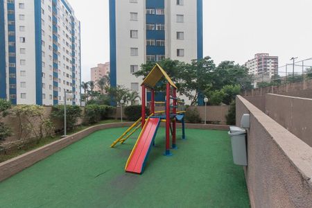 Apartamento à venda com 51m², 2 quartos e 1 vaga Apartamento à venda com 51m², 2 quartos e 1 vagaÁrea comum - Playground