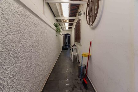 Casa para alugar com 80m², 2 quartos e 2 vagasQuintal