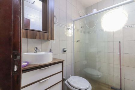 Casa para alugar com 80m², 2 quartos e 2 vagasBanheiro