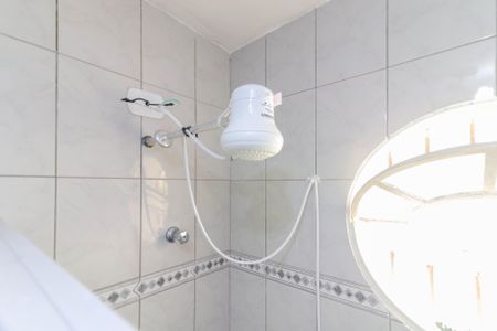 Casa para alugar com 80m², 2 quartos e 2 vagasBanheiro