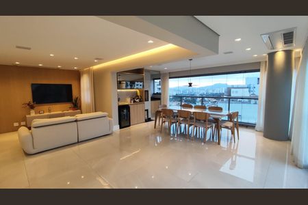 Apartamento para alugar com 122m², 3 quartos e 2 vagas Apartamento para alugar com 122m², 3 quartos e 2 vagasSala