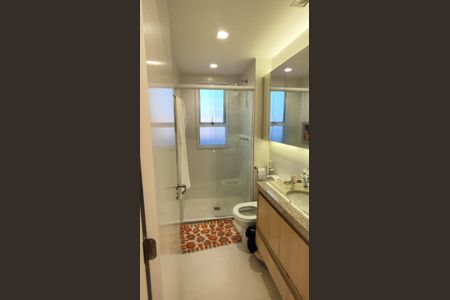 Apartamento para alugar com 122m², 3 quartos e 2 vagas Apartamento para alugar com 122m², 3 quartos e 2 vagasBanheiro