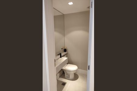 Apartamento para alugar com 122m², 3 quartos e 2 vagas Apartamento para alugar com 122m², 3 quartos e 2 vagasBanheiro