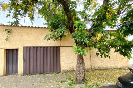 Casa à venda com 280m², 3 quartos e 1 vagaFachada