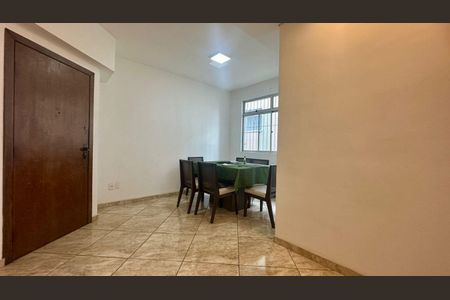 Apartamento à venda com 92m², 3 quartos e 2 vagas Apartamento à venda com 92m², 3 quartos e 2 vagasSala
