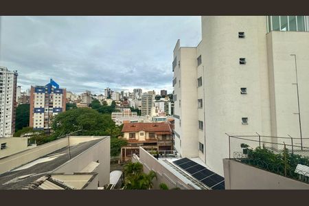 Apartamento à venda com 92m², 3 quartos e 2 vagas Apartamento à venda com 92m², 3 quartos e 2 vagasVista