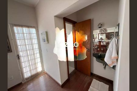 Casa à venda com 320m², 4 quartos e 5 vagas Casa à venda com 320m², 4 quartos e 5 vagasFoto 24