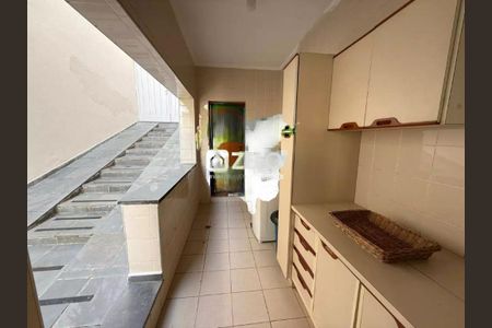 Casa à venda com 320m², 4 quartos e 5 vagas Casa à venda com 320m², 4 quartos e 5 vagasFoto 25