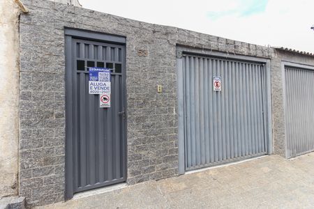 Casa à venda com 118m², 2 quartos e 2 vagasFachada Entrada 1