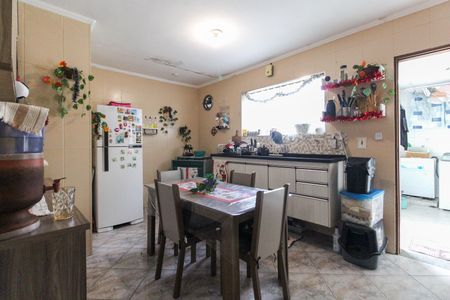 Casa à venda com 118m², 2 quartos e 2 vagasCozinha