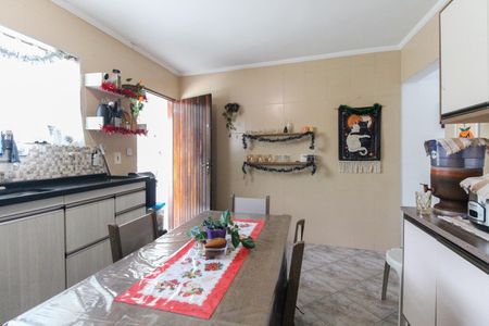 Casa à venda com 118m², 2 quartos e 2 vagasCozinha