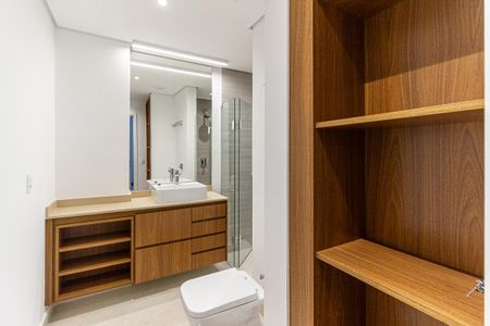 Apartamento para alugar com 192m², 3 quartos e 1 vaga Apartamento para alugar com 192m², 3 quartos e 1 vagaSuíte 1