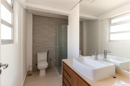 Apartamento para alugar com 192m², 3 quartos e 1 vaga Apartamento para alugar com 192m², 3 quartos e 1 vagaSuíte 3