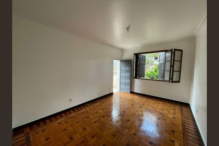 Casa à venda com 6 quartos, 300m² em Colégio Batista, Belo Horizonte