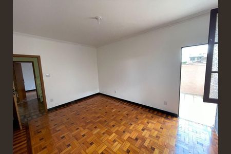 Casa à venda com 6 quartos, 300m² em Colégio Batista, Belo Horizonte