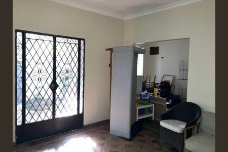 Casa à venda com 203m², 3 quartos e sem vaga