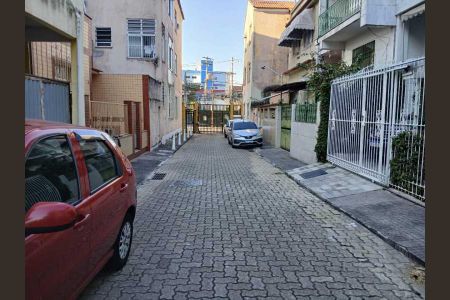 Casa à venda com 60m², 2 quartos e 1 vaga