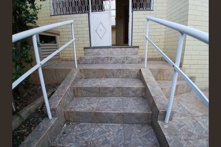 Casa à venda com 60m², 2 quartos e 1 vaga