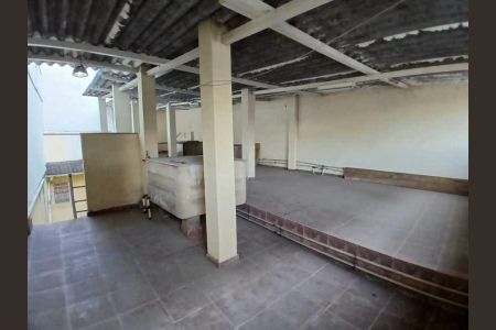 Casa à venda com 60m², 2 quartos e 1 vaga