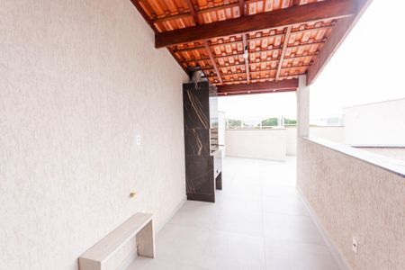 Apartamento à venda com 98m², 2 quartos e 2 vagas Apartamento à venda com 98m², 2 quartos e 2 vagasCobertura