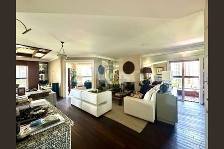 Apartamento à venda com 270m², 2 quartos e 7 vagas