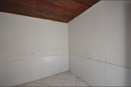 Casa para alugar com 25m², 1 quarto e sem vagaSala e Cozinha