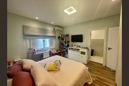 Casa de condomínio à venda com 360m², 3 quartos e 4 vagas Casa de condomínio à venda com 360m², 3 quartos e 4 vagasFoto 47