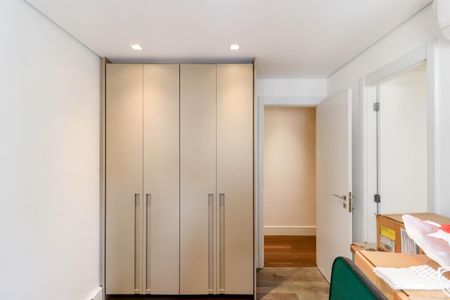 Apartamento à venda com 157m², 3 quartos e 2 vagas Apartamento à venda com 157m², 3 quartos e 2 vagasSuíte 3