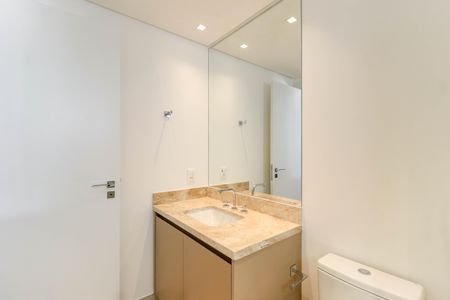 Apartamento à venda com 157m², 3 quartos e 2 vagas Apartamento à venda com 157m², 3 quartos e 2 vagasBanheiro da Suíte 3