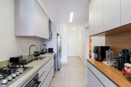 Apartamento à venda com 157m², 3 quartos e 2 vagas Apartamento à venda com 157m², 3 quartos e 2 vagasCozinha