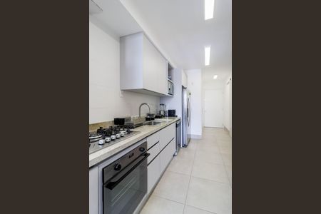 Apartamento à venda com 157m², 3 quartos e 2 vagas Apartamento à venda com 157m², 3 quartos e 2 vagasCozinha