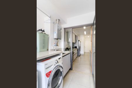 Apartamento à venda com 157m², 3 quartos e 2 vagas Apartamento à venda com 157m², 3 quartos e 2 vagasÁrea de Serviço