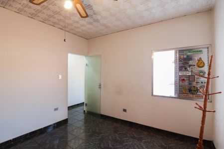 Casa à venda com 350m², 3 quartos e 3 vagas Casa à venda com 350m², 3 quartos e 3 vagasQuarto 1