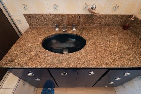 Casa à venda com 350m², 3 quartos e 3 vagas Casa à venda com 350m², 3 quartos e 3 vagasBanheiro da Suíte