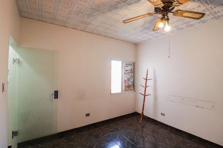 Casa à venda com 350m², 3 quartos e 3 vagas Casa à venda com 350m², 3 quartos e 3 vagasQuarto 1